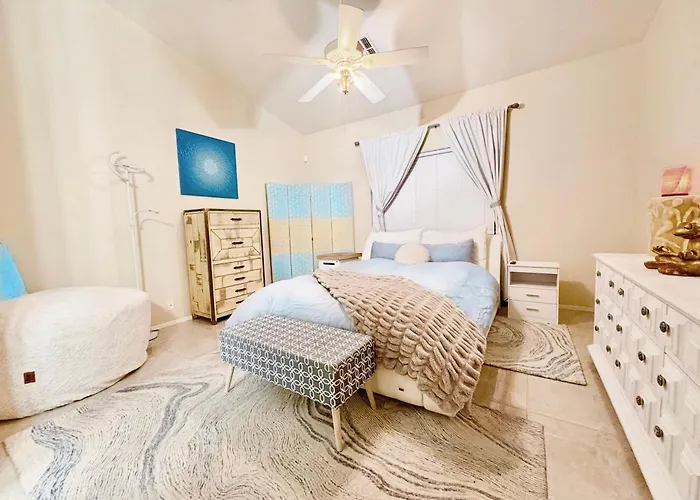 And Surprise Spring Training Getaway Heated And Private Sauna, Pool, Fitness Gym Equip, Kitchen Stacked To The Max Peoria