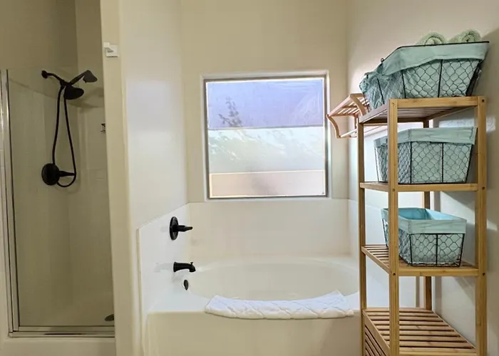And Surprise Spring Training Getaway Heated And Private Sauna, Pool, Fitness Gym Equip, Kitchen Stacked To The Max *