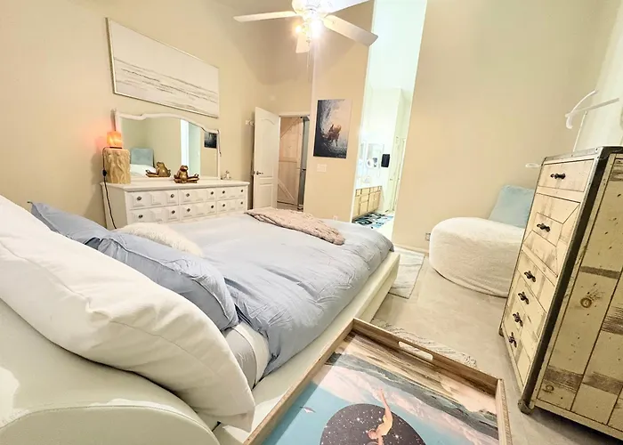 Holiday home And Surprise Spring Training Getaway Heated And Private Sauna, Pool, Fitness Gym Equip, Kitchen Stacked To The Max